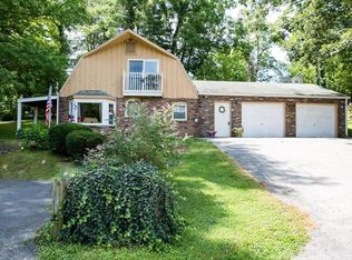 16715 General Ave, Brighton, IL 62012