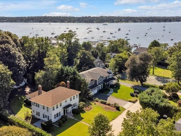 12 South Court, Port Washington, NY 11050