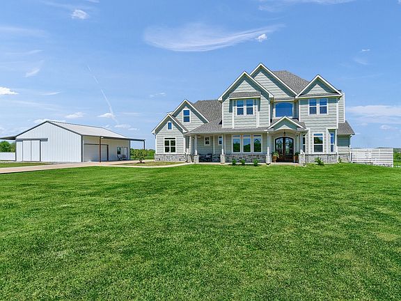4th image of 565 Oasis Dr