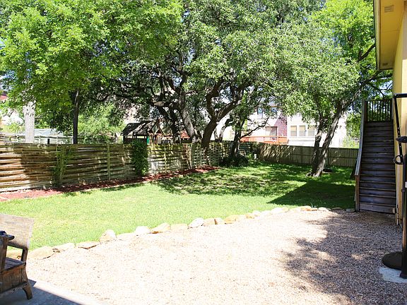 3rd image of 7711 Autumn Park