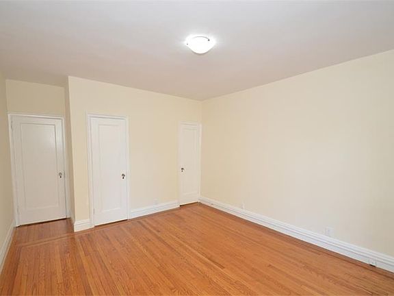 3rd image of 230 E 71st St APT 6I