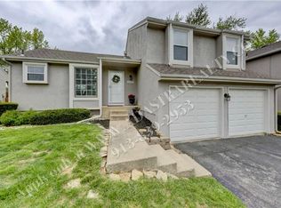 12372 W 107th Ter, Overland Park, KS 66210