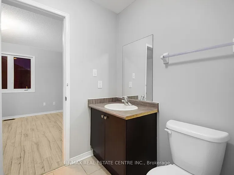112 Commodore Dr — Photo 30