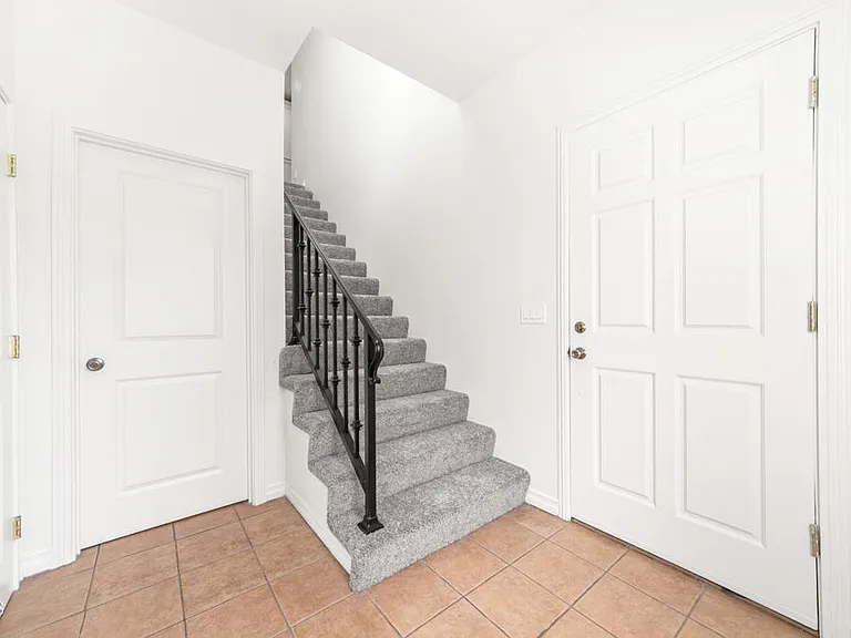 693 Cypress Ave — Photo 15