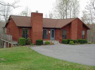 119 Oak Hollow Rd, Moneta, VA 24121