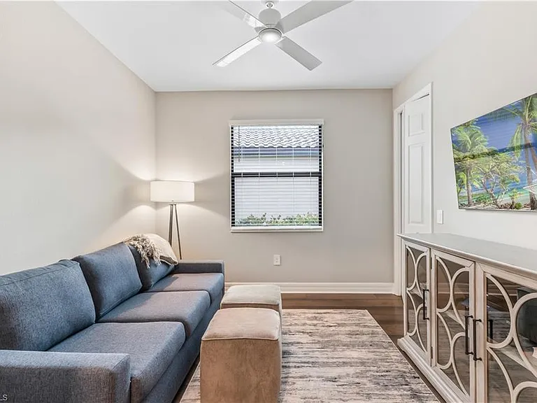 28075 Foxrock Ct — Photo 16