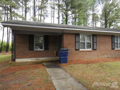 20A And 20b Sussex Dr, Smithfield, NC, 27577