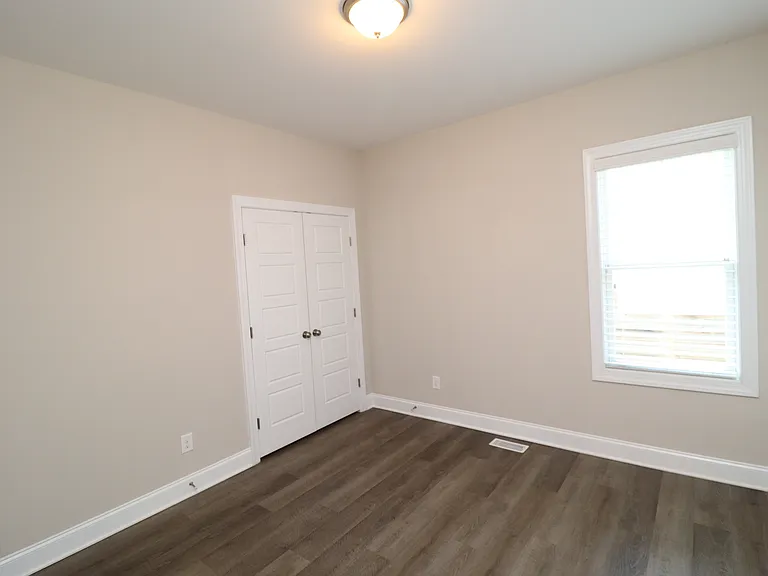 8424 Rhodes Rd — Photo 23