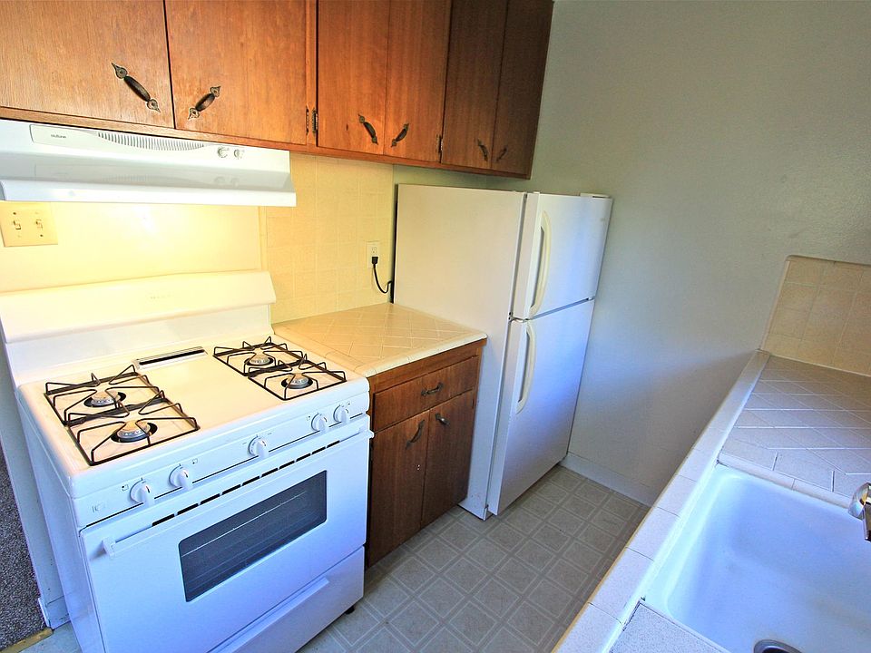 1st image of 119 Park St APT 2