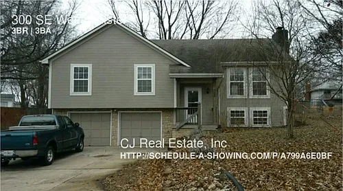 300 SE Westminister Rd Photo 1