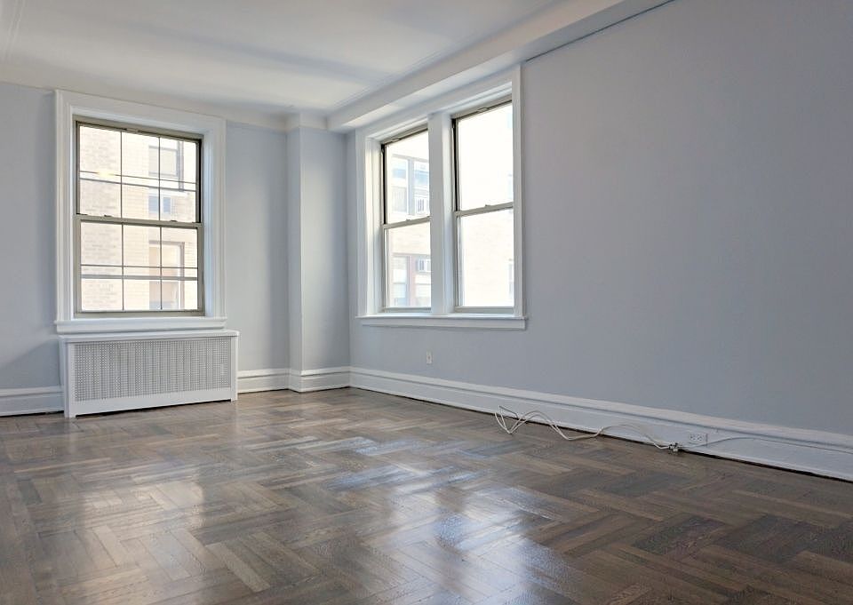 1st image of 698 W End Ave APT 13E
