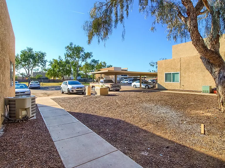 2814 E Kathleen Rd #102 — Photo 16