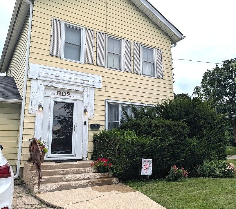1st image of 802 Erie St