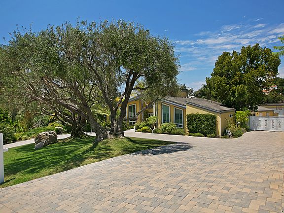 3rd image of 12922 Polvera Ct