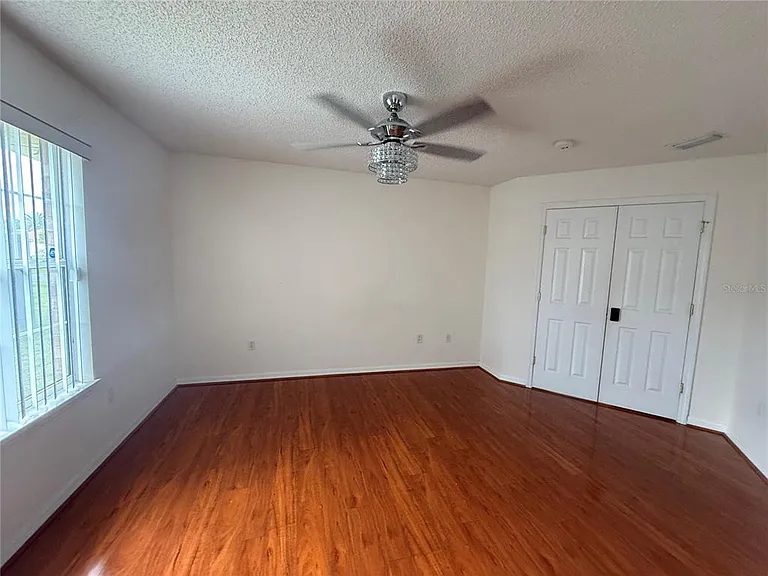 4 Ballard Ln — Photo 17