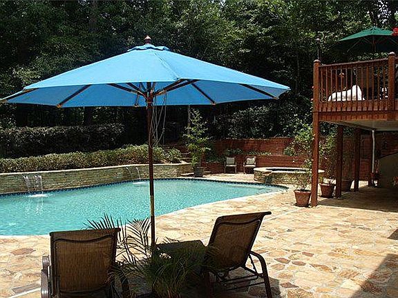 Heated salt water pool