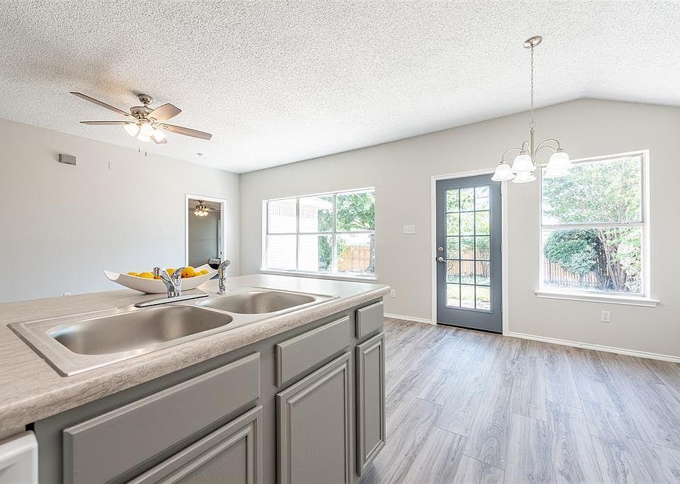 1st image of 10217 Dallam Ln