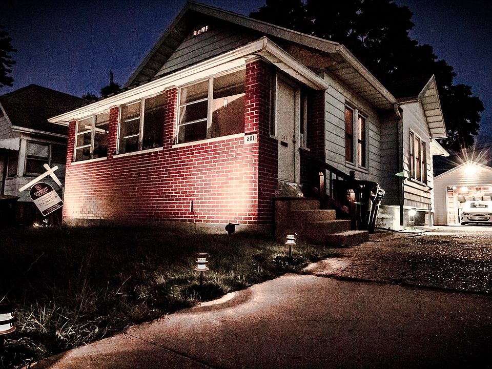 1st image of 301 E 13th St