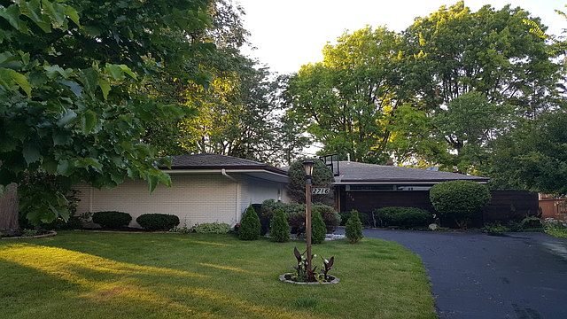 1st image of 2716 Briarwood Dr W