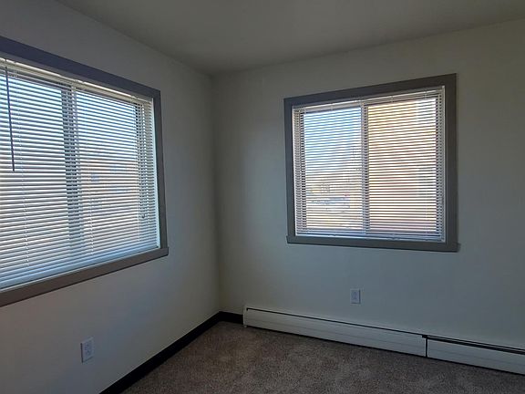 Aberdeen, SD two-bedroom apartment at Elmwood. Newly refreshed, clean and quiet. Easy access to shopping, medical services and emergency snow removal routes.