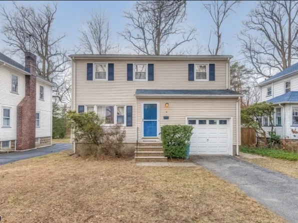 6 Glannon Rd, Livingston, NJ 07039