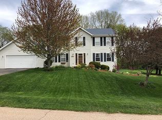 10093 Hawks Pointe Trl, Roscoe, IL 61073
