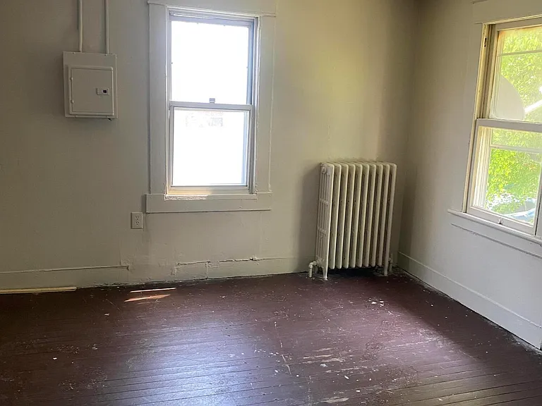 518 Elm Ave SW #B — Photo 6