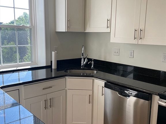 5th image of 30 Village Hill Rd Unit 304