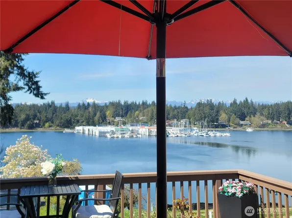 2540 E Phinney Bay Place, Bremerton, WA 98312
