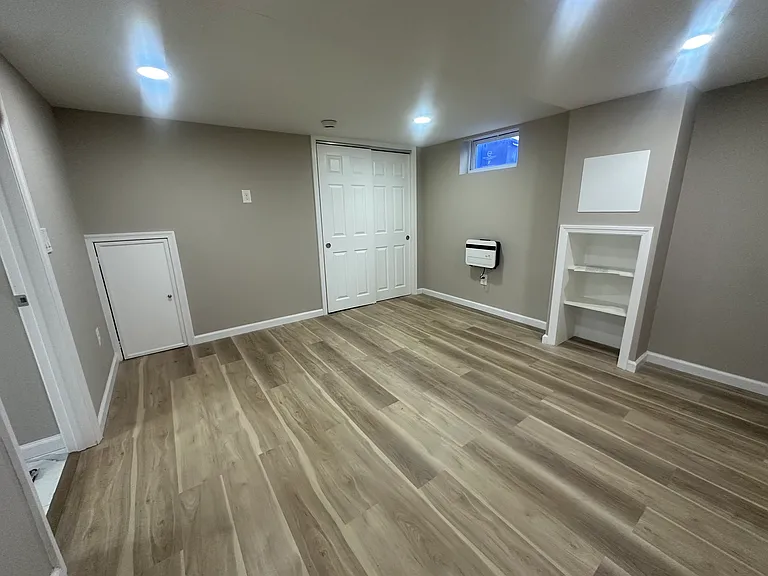 2514 S Alden St #1 — Photo 8
