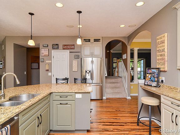 3rd image of 5625 Highbury Dr SE
