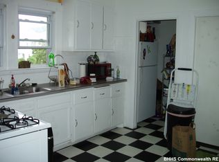 879 Broadway St #3B, Somerville, MA 02144