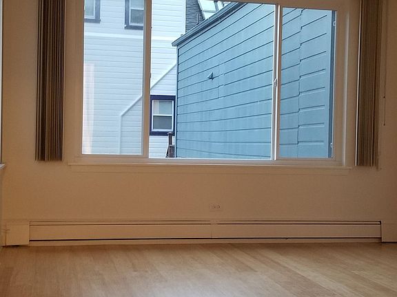 3rd image of 195 Collingwood St APT 2