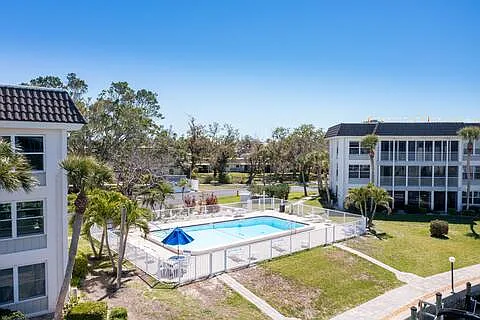 4330 Falmouth Dr — Photo 33