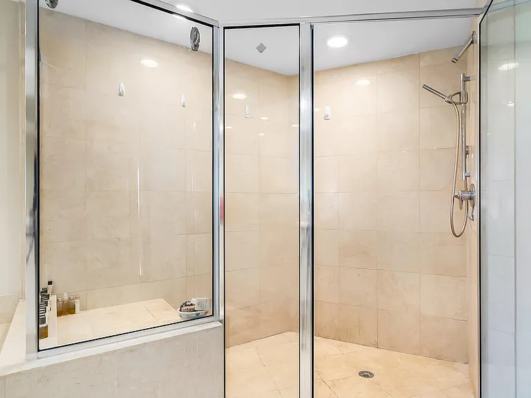18911 Collins Ave #506 — Photo 36