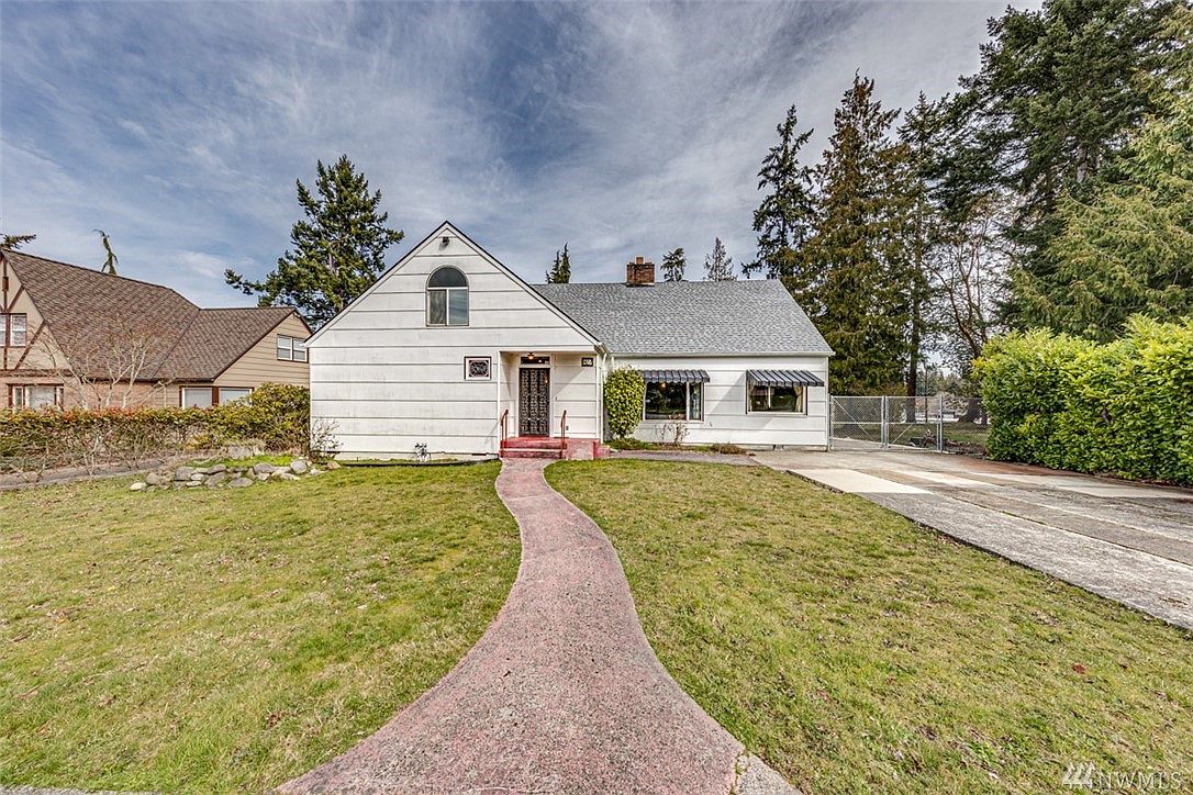 1327 E 2nd St Port Angeles Wa 98362 Mls 1744825 Zillow