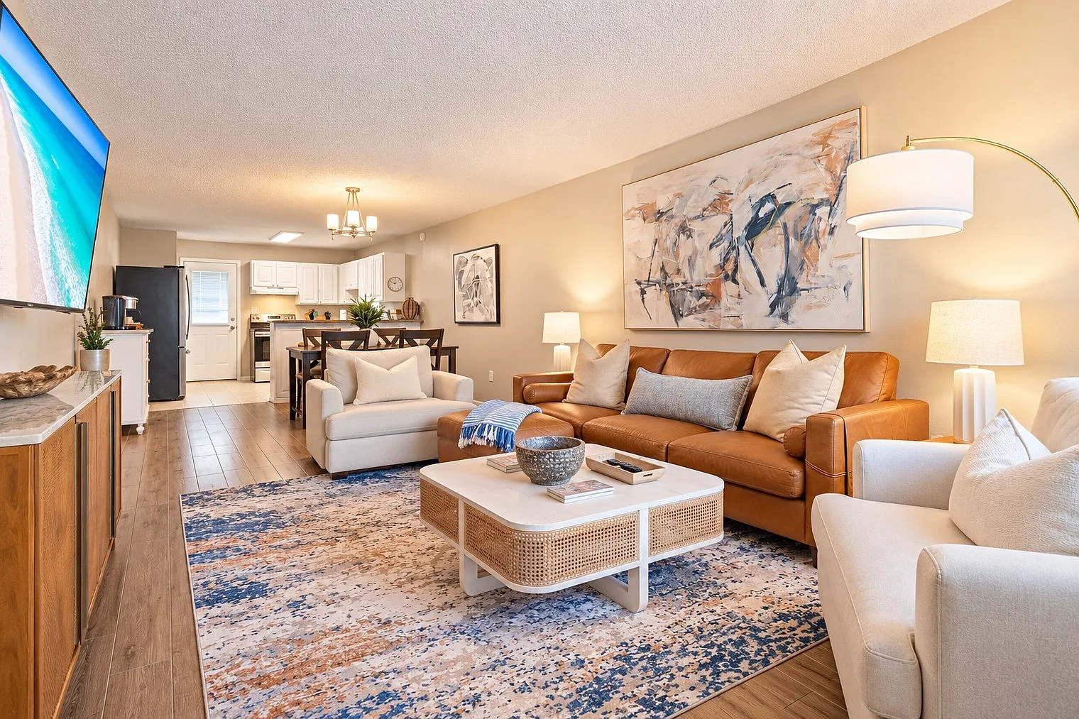 2 bed, 2.0 bath, 7922 sqft, $2,271 — Photo 4