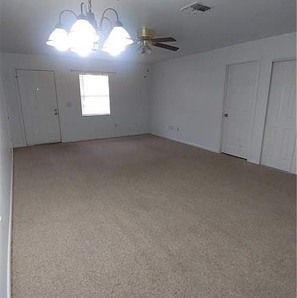 4th image of 2523 Park Plz