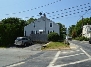 8 Esmond St, Smithfield, RI 02917