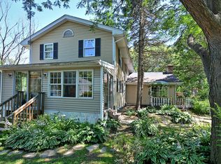 1114 Vinewood Ave, Willow Springs, IL 60480