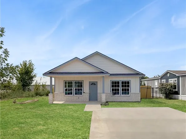 405 Martin Luther King Jr St, Franklin, TX 77856