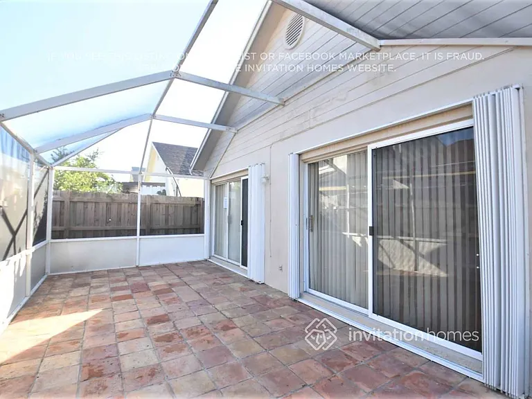 10061 SW 222nd St — Photo 15