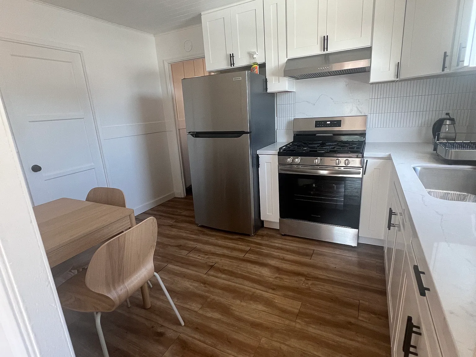 3 bed, $3,500 — Photo 4