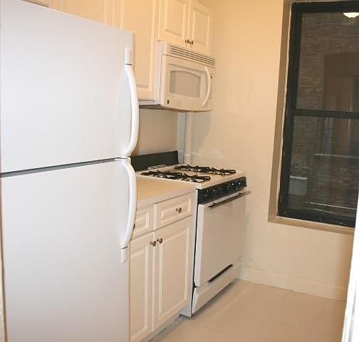1st image of 502 Amsterdam Ave #2