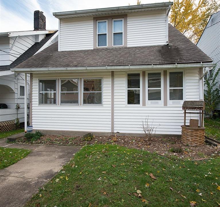 1st image of 1117 Woodland Ave SE