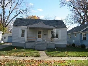 540 Stratford Rd photo 1