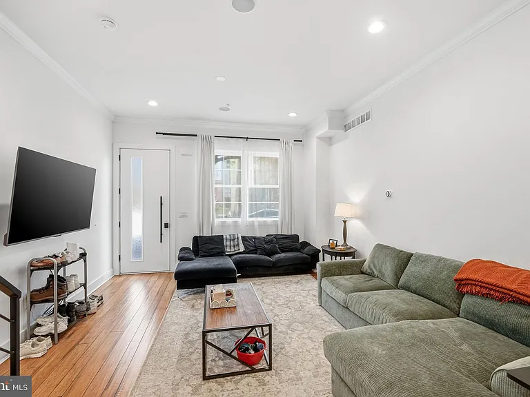 2604 Reed St — Photo 12