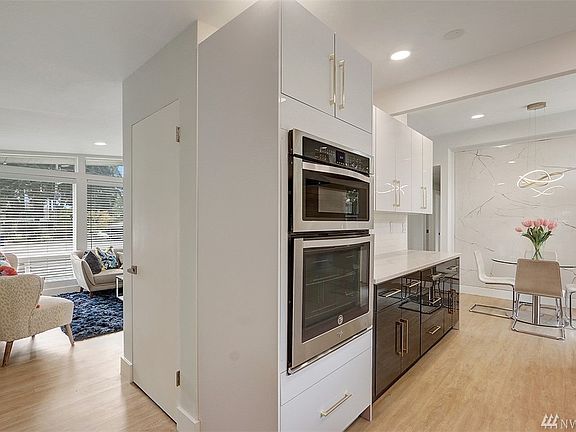 5th image of 12048 SE 42nd St
