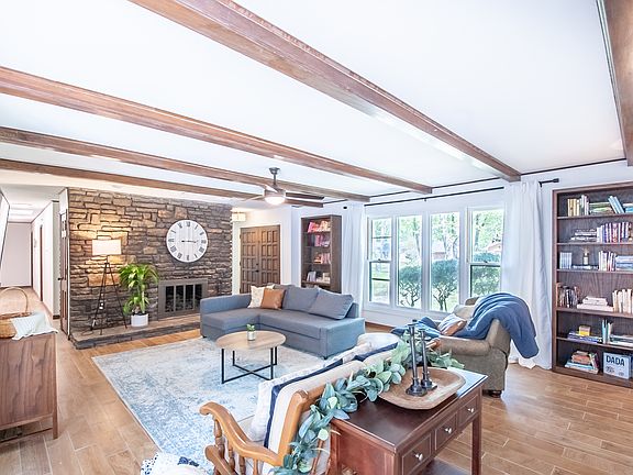 5th image of 2765 N Stanton Ave