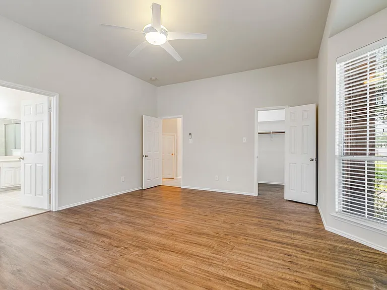 11570 Beeville Dr — Photo 31